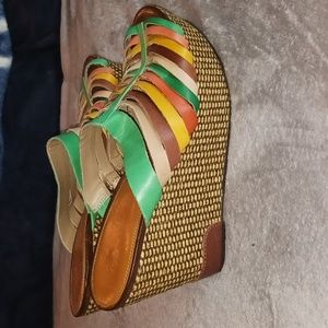Marc Fisher summer wedges
